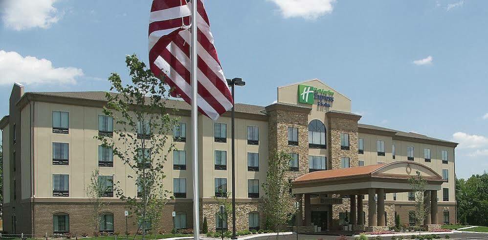 Holiday Inn Express & Suites - Cleveland Northwest, An Ihg Hotel Exterior photo